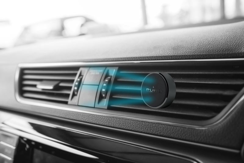 PURO Compact Magnet Holder - Uniwersalny magnetyczny uchwyt samochodowy na kratkę wentylacyjną do smartfonów (czarny)