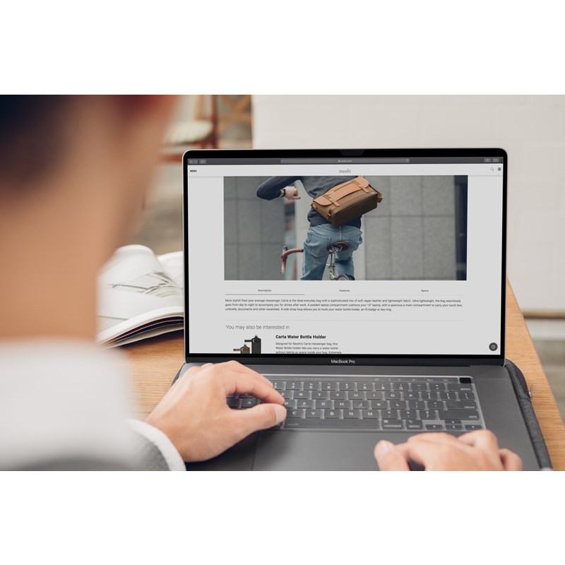Moshi Umbra - Folia ochronna na ekran MacBook Pro 16" z filtrem prywatyzującym (czarna ramka)
