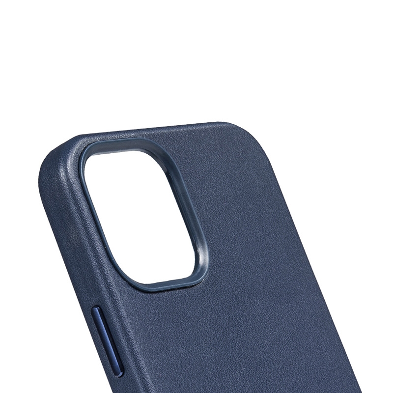 Crong Essential Cover - Etui ze skóry ekologicznej iPhone 12 / iPhone 12 Pro (granatowy)