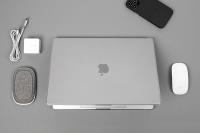 Moshi iGlaze Hardshell Case - Obudowa MacBook Pro 16" (M3/M2/M1/2023-2021) (Stealth Clear)