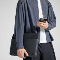 Incase A.R.C. Sleeve - Pokrowiec z kieszenią MacBook Pro 14" (M4/M3/M2/M1/2024-2021) (Czarny)