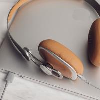 Moshi Avanti C - Słuchawki nauszne USB-C 24-bit/DAC (Caramel Beige)